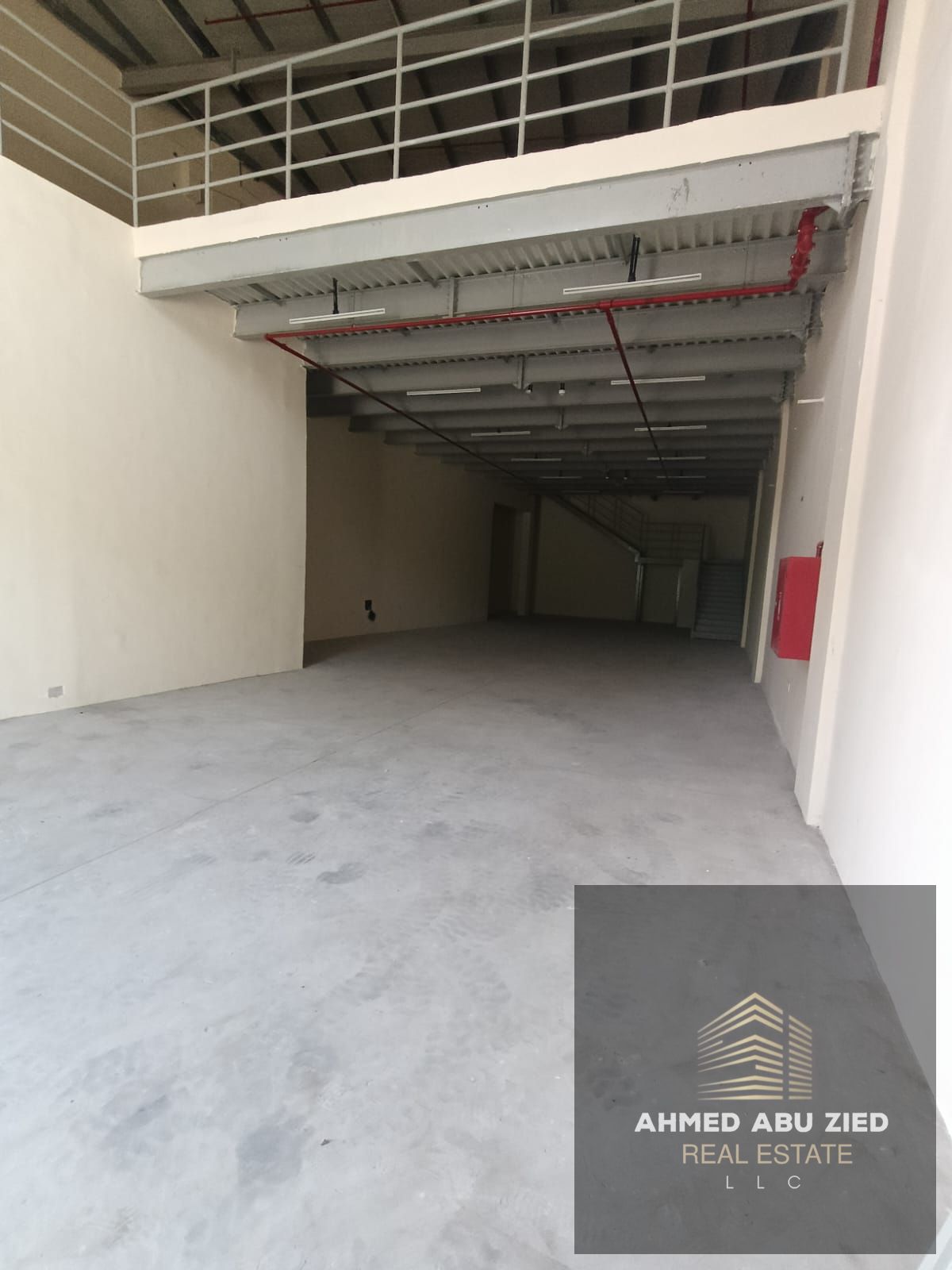 Commercial Warehouse for Rent 4,000 sq ft in a Prime Location This spacious warehouse features a ground floor + mezzanine, fully equipped and ready