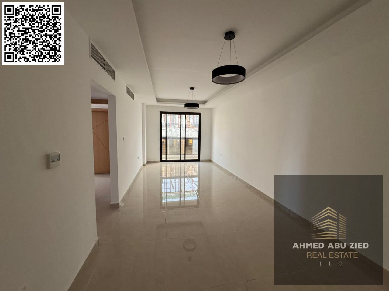 Brand-new 2-bedroom apartment in Al Jurf 3, with balcony, 3 bathrooms, central A/C, one month free, prime location, AED 43,000 with flexible payments.