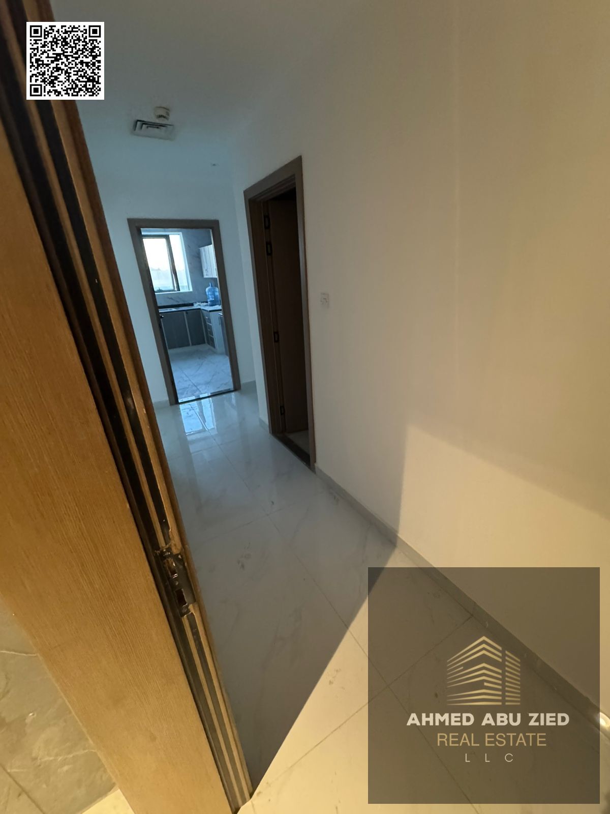 Luxurious master bedroom and living room apartment for annual rent in Al Nuaimiya 3, Ajman. Prime location close to all services and exits.