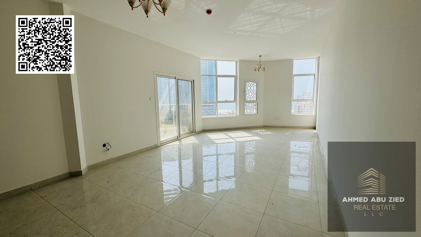 Luxurious 2-bedroom apartment with a living room, 3 bathrooms, and a laundry room. . First tenant. Sea view. Available for annual rent in Al Rumaila,