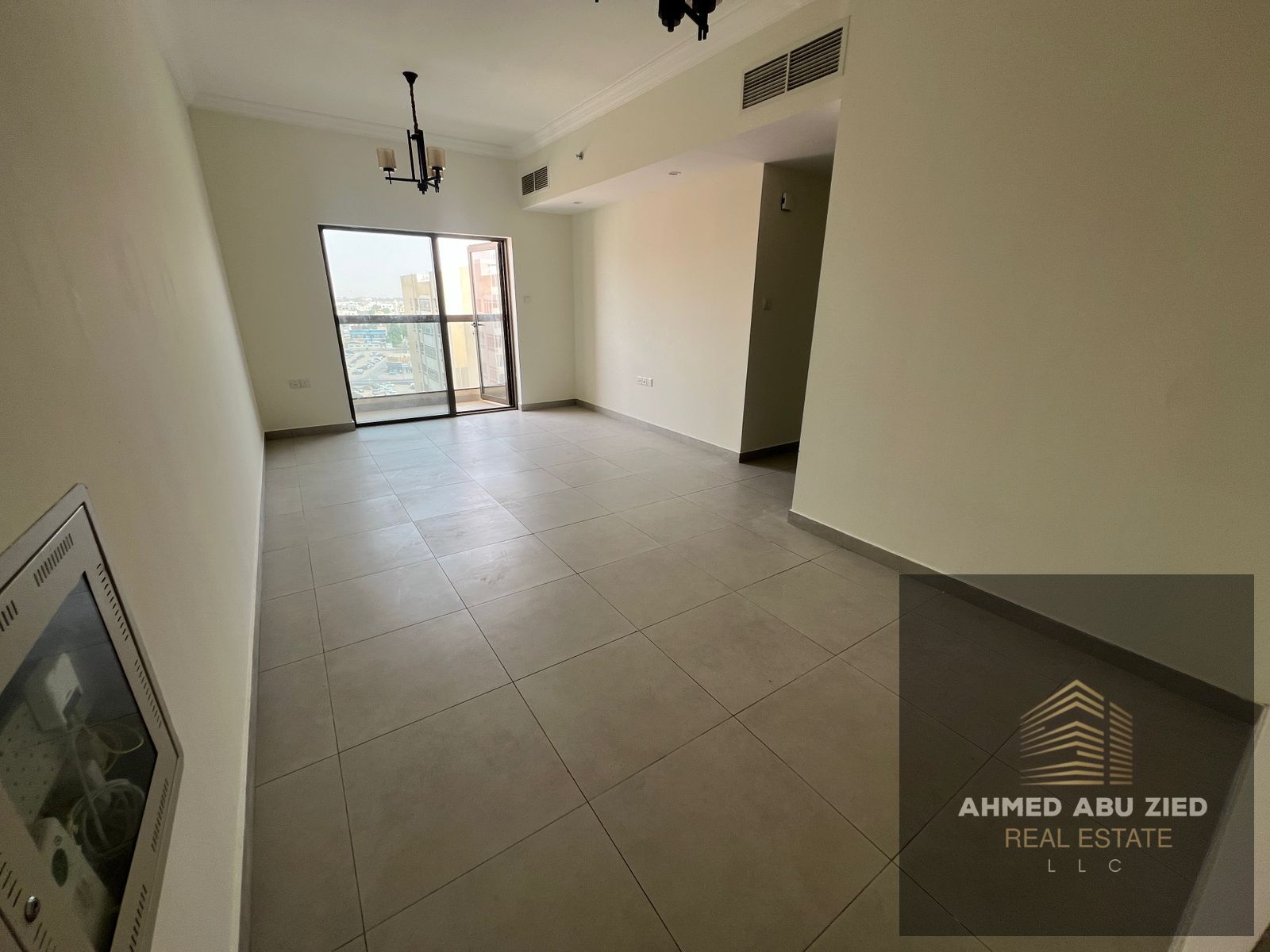 Brand new 2BHK with gym for annual rent in Al Hamidiya (Ajman) – 2 master rooms, 3 baths, balcony with view, prime vibrant location