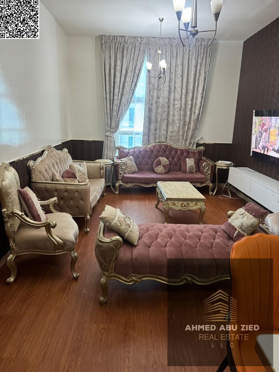 Elegant furnished 2BR hall with free parking, open-view balcony, 2 bathrooms, modern refined finishes, prime location close to all services.