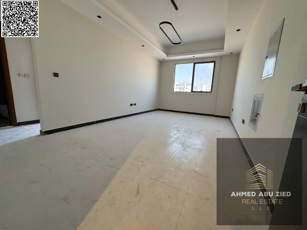 **Elegant new 1BHK, first tenant, with open-view balcony, 2 bathrooms, large space, modern finishes, stylish design, and a prime location with easy ac