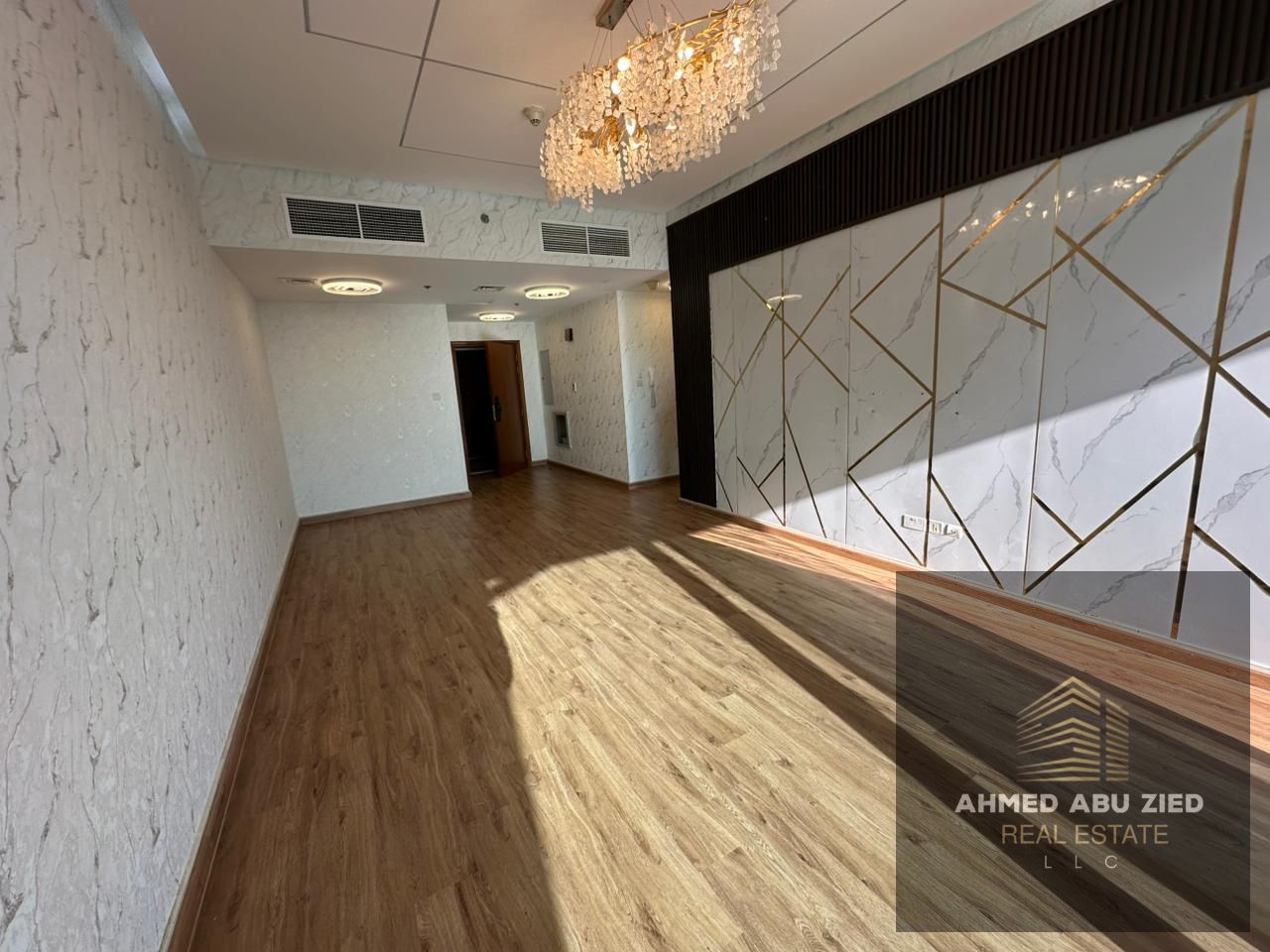( 150 ): **3 bedrooms & living room, 5 baths, maid’s room, laundry, balcony. Free parking, gym, pool, garden. Modern finishes, prime