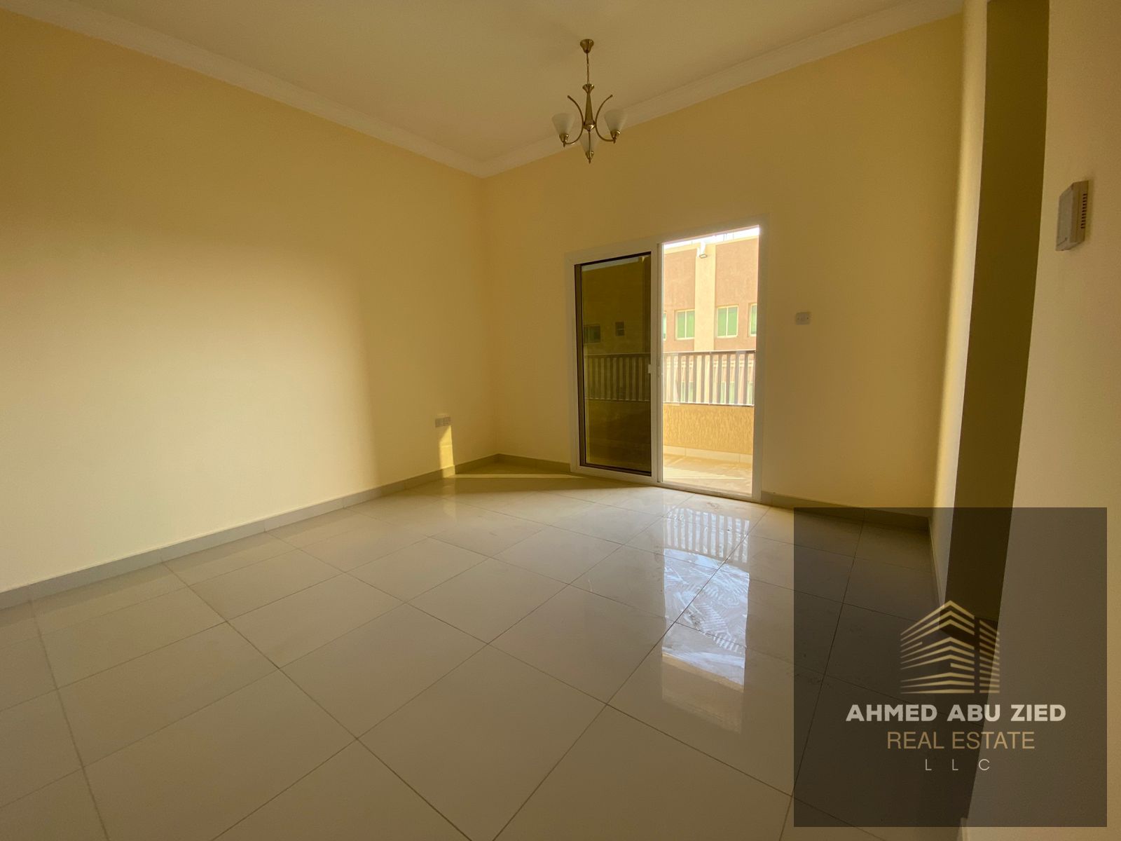 Brand new building, first tenant. Very elegant 1BR+hall with balcony, open view, modern high-end finishes and design, prime location near all services
