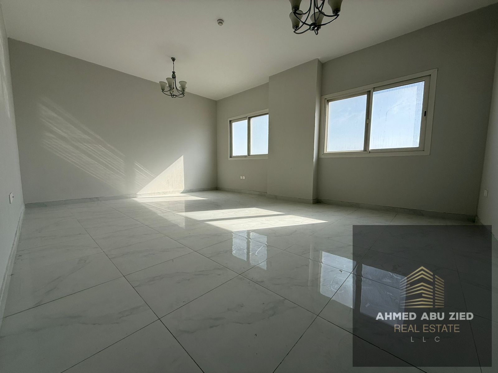 Largest luxury 2BR+hall for annual rent in Al Jurf 3, Ajman. Free parking, 2 master rooms, 3 bathrooms, first tenant, easy exit to Dubai & Sharjah.