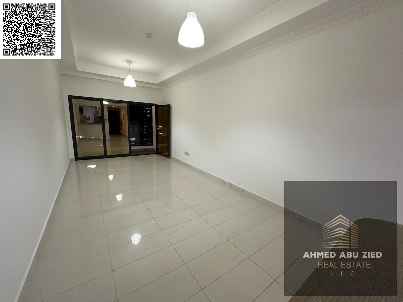Free parking | Free gym, swimming pool, and water park | Luxurious master bedroom and living room | Balcony | Fully equipped American-style kitchen |