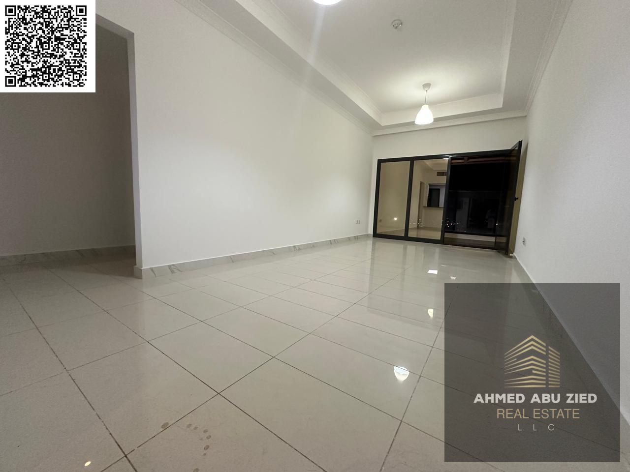 Free gym, swimming pool, and water park | Free parking | Luxurious master bedroom and living room | 2 bathrooms | Balcony | Built-in wardrobes | Super