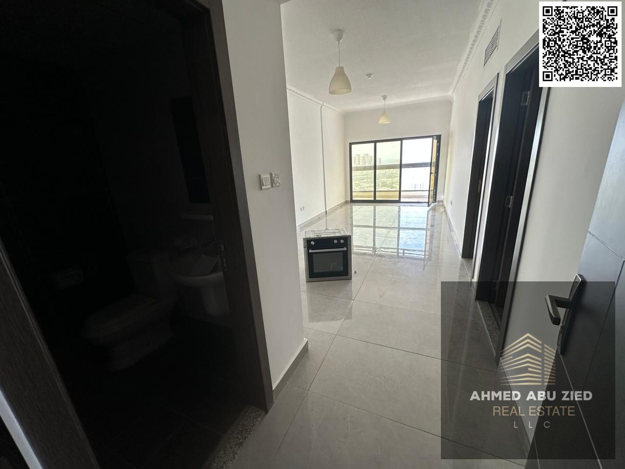 With gym, pool, aqua park, mosque & kids area. Luxury 1BR in Al Rashidiya 1, equipped kitchen, wardrobes, balcony. AED 50,000, 4–6 payments