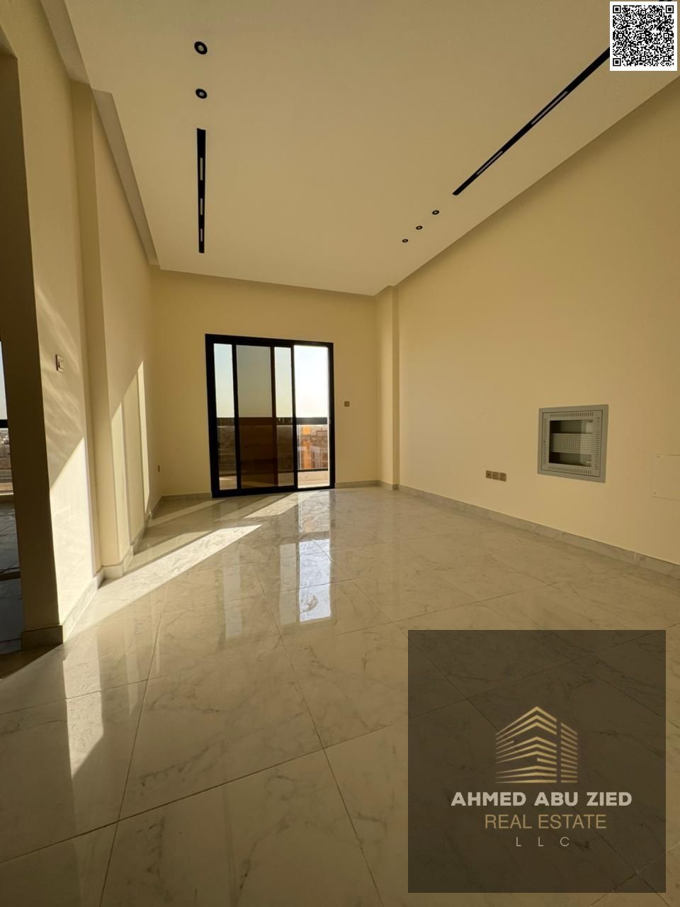 First tenant, new building. Luxury 2BR master apartment for annual rent in Al Jurf 3. Hall with balcony, equipped kitchen. Free month.