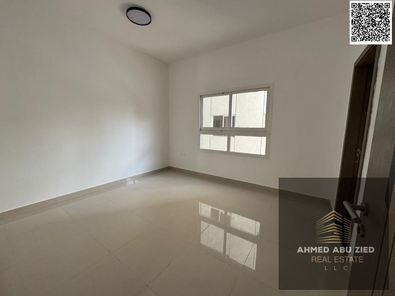 First tenant, new building in Jurf 3.1BR & 2BR apartments for annual rent. Prime Sheikh Mohammed Bin Zayed Road location. Book now!