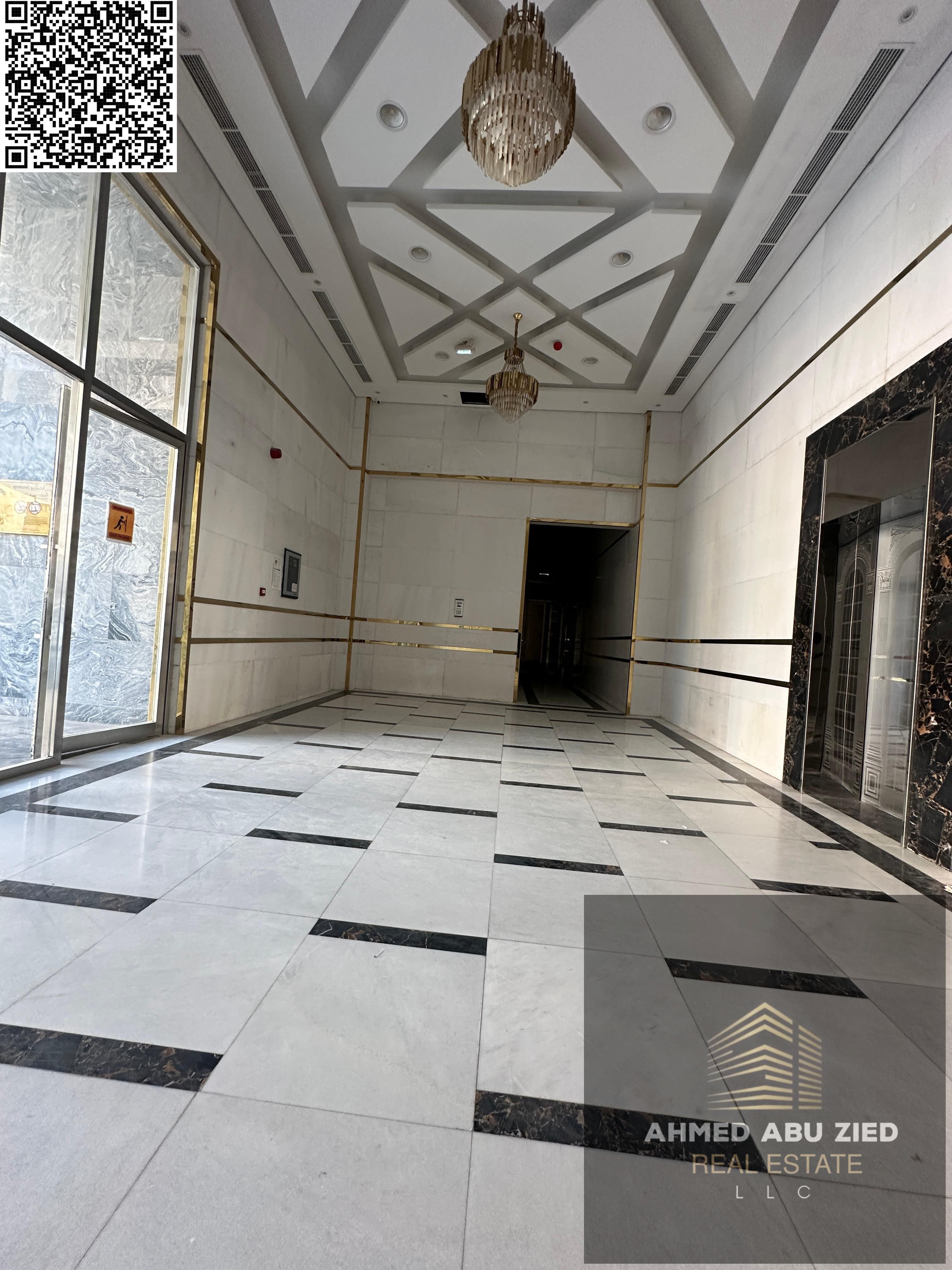 Second tenant of the best two-bedroom apartment with two bathrooms, wall-mounted wardrobes, central air conditioning, in a vital location close to all
