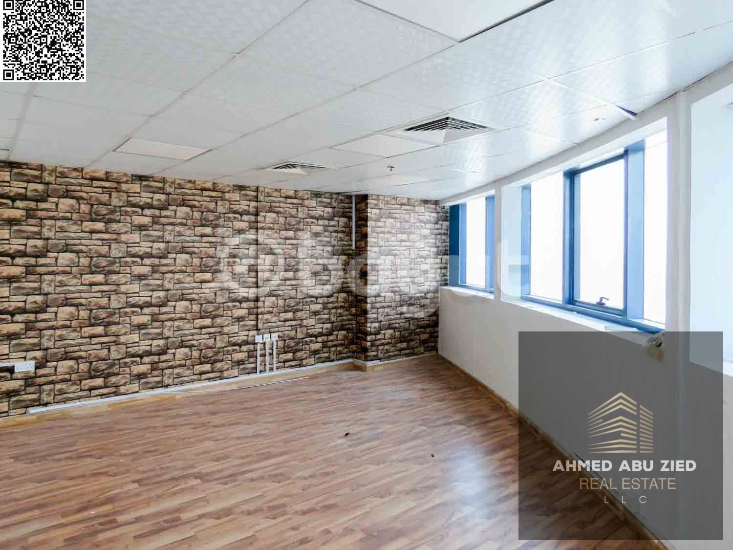 Office for annual rent - Excellent office space - Central air conditioning - Two separate offices - Spacious area - Central air conditioning - Prime l