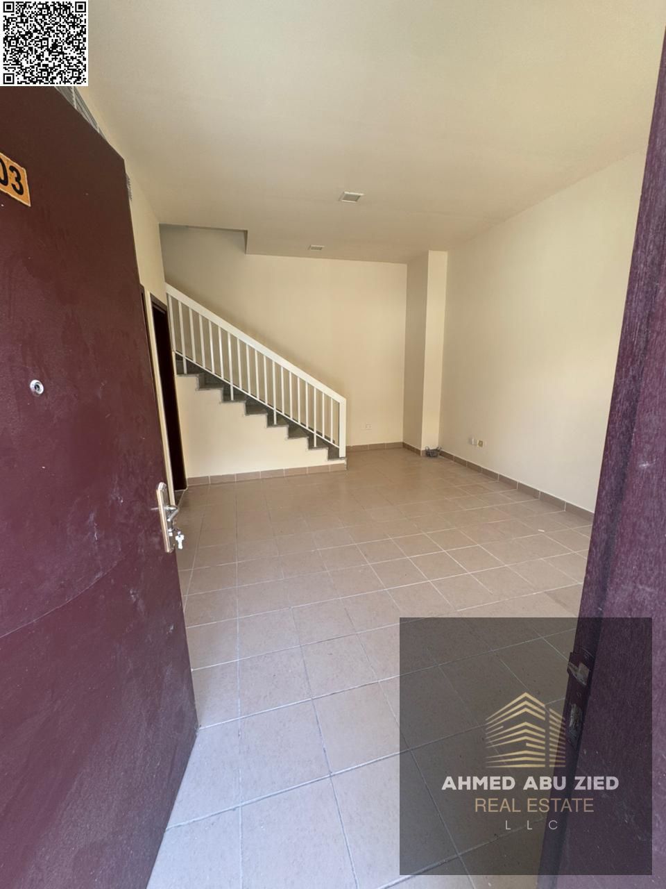 Uptown apartment for annual rent - 3 bedrooms - 3 bathrooms - kitchen - 2 storage rooms - built-in wardrobes - central air conditioning - balcony with