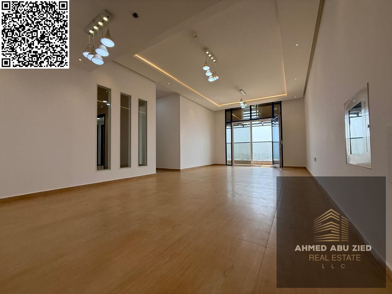 Beautiful and luxurious three-room apartment for annual rent - Free parking - 3 bedrooms - Excellent living room - Balcony with open views - 2 bathroo