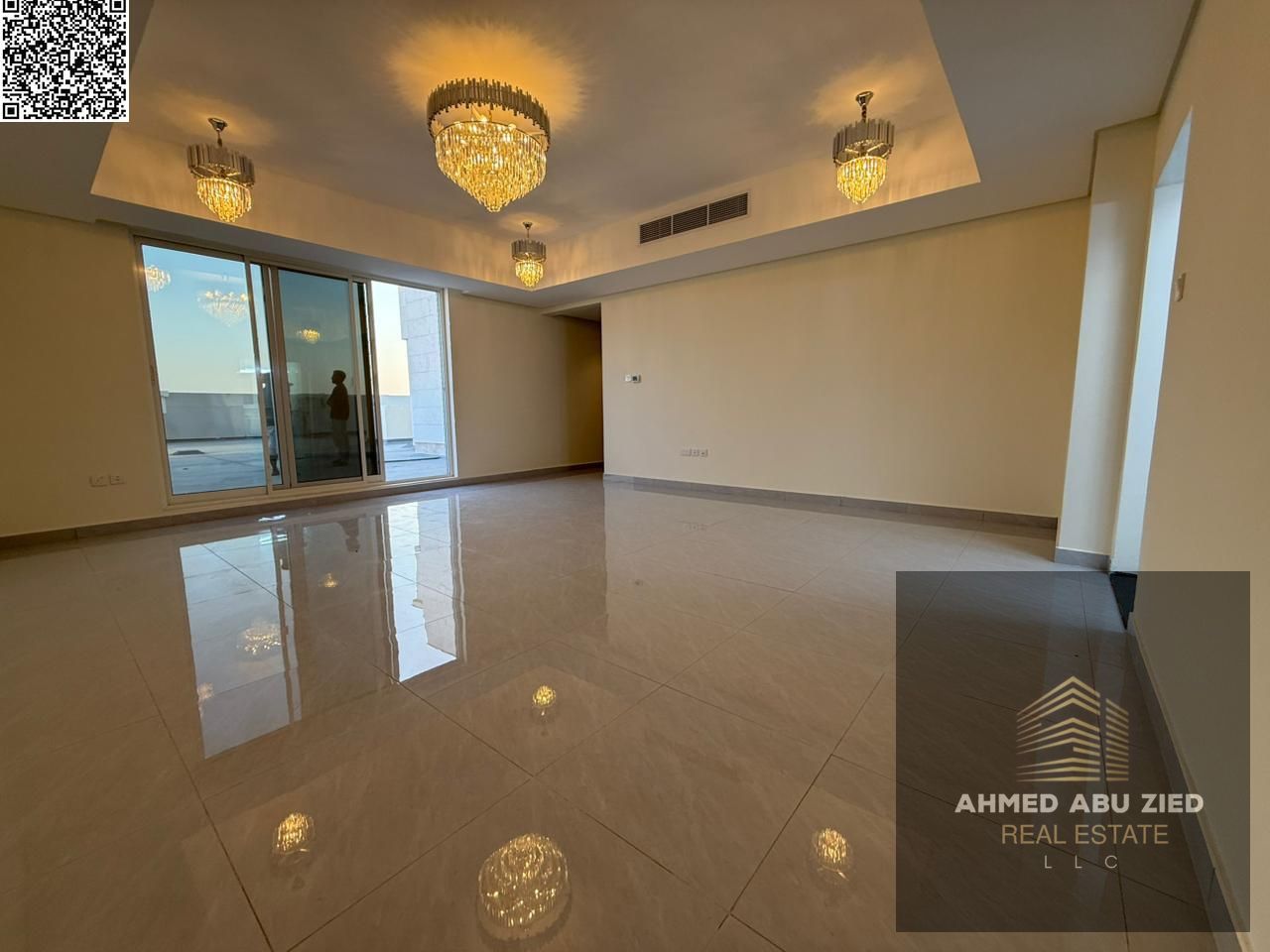 Largest and most beautiful penthouse for annual rent - 3 master bedrooms - 4 bathrooms - very large roof terrace - laundry and maid's room - 5 balconi