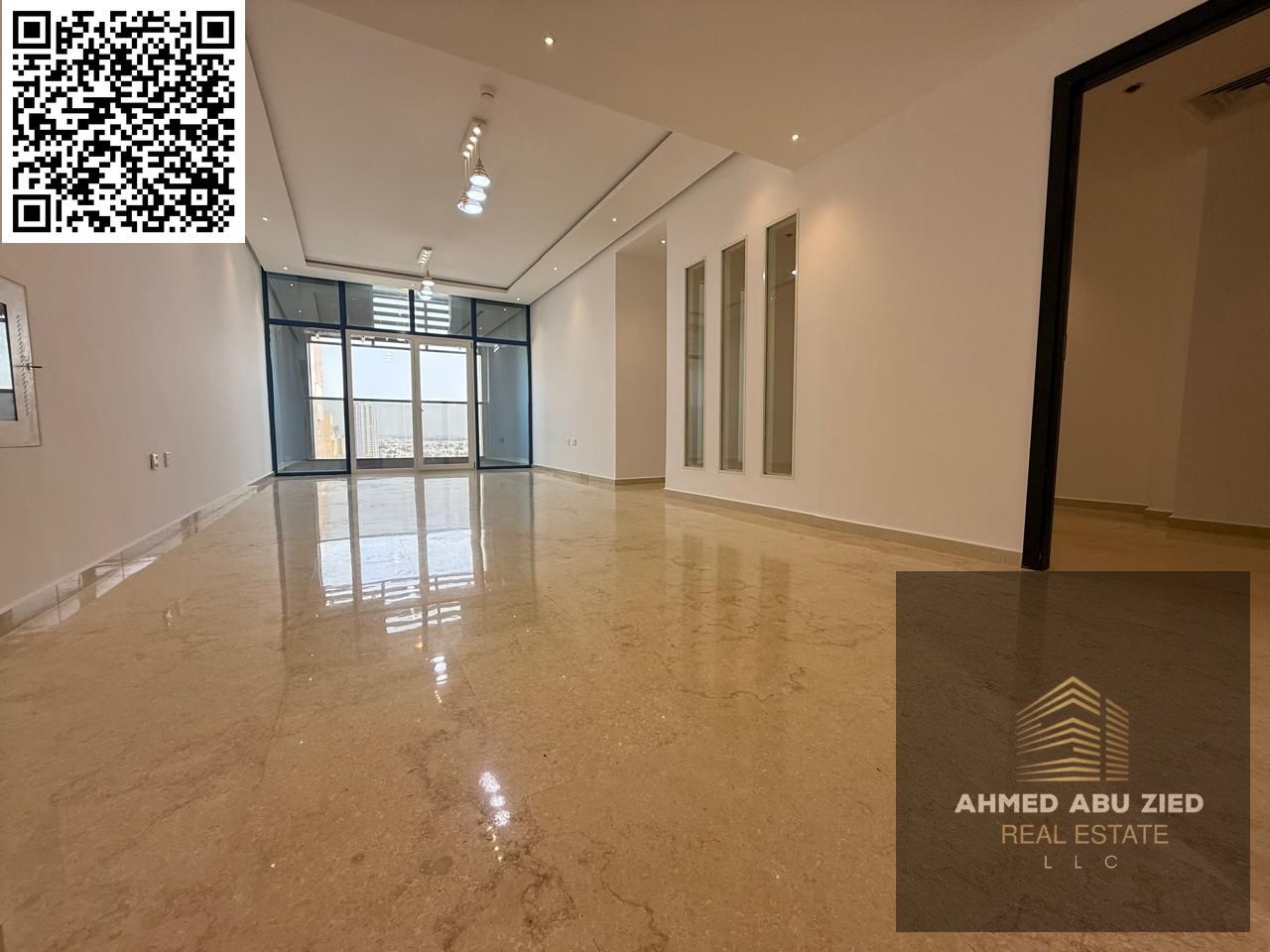 First occupancy | Free parking | Top-of-the-line three-bedroom apartment with a living room | Two bathrooms | Deluxe finishing | Balcony | Open-plan l
