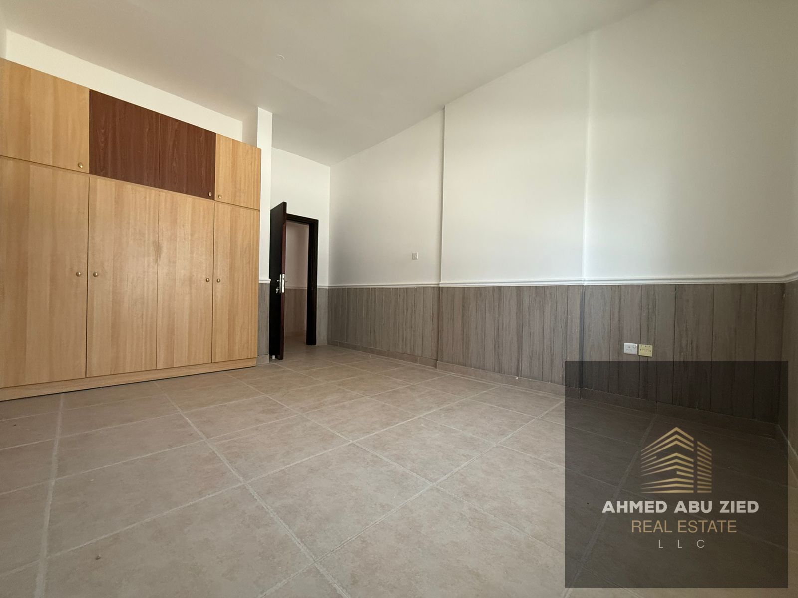 Spacious 2BR Apartment for Annual Rent in Al Rawda 2 – Ajman, Two Master Bedrooms, 3 Bathrooms, Balcony, Built-in Wardrobes, Split A/C, Price AED 40,0
