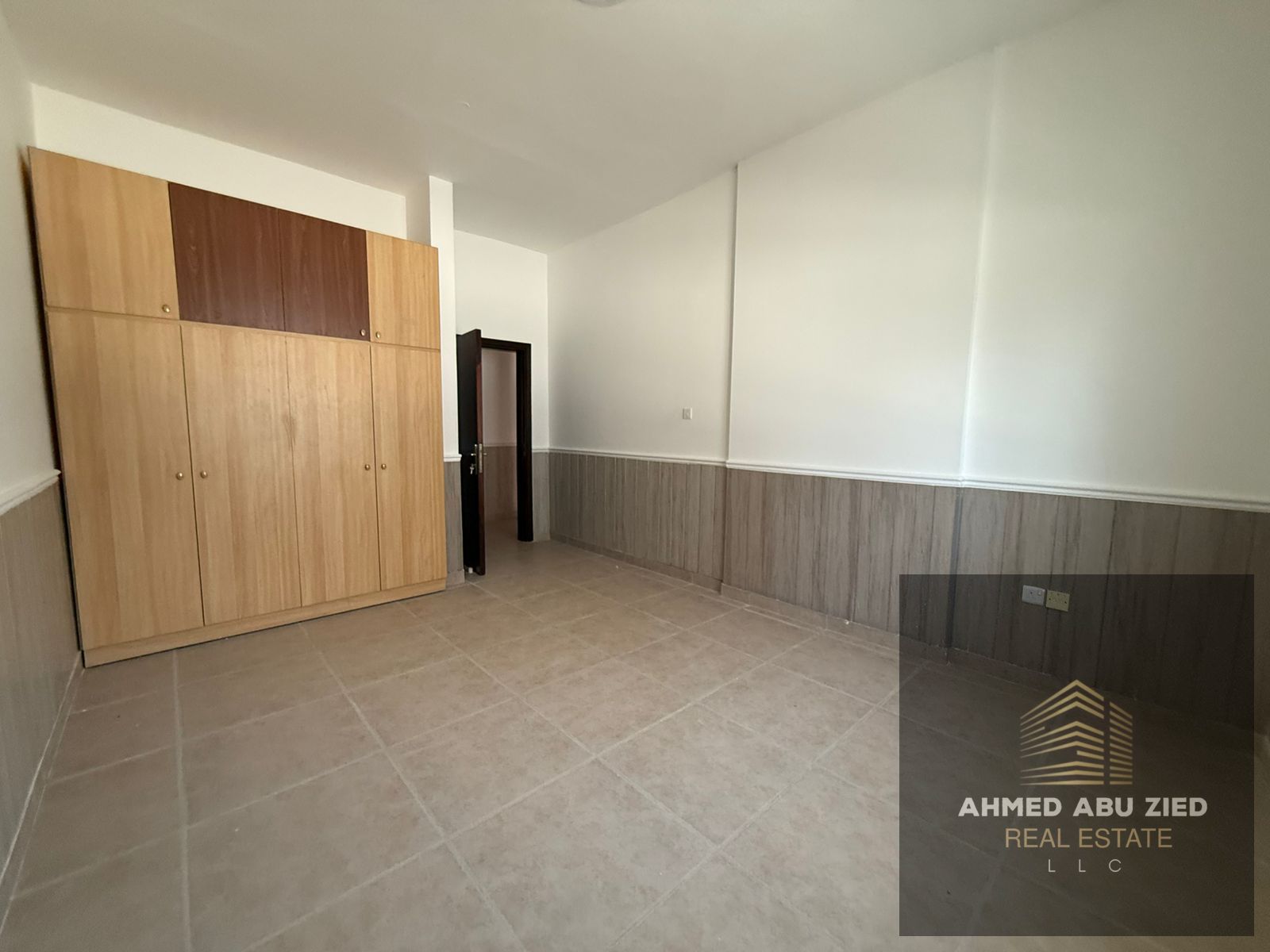 Spacious 1BR Apartment for Annual Rent in Al Rawda 2 – Ajman, Master Bedroom, 2 Bathrooms, Balcony, Built-in Wardrobes, Split A/C, Price AED 30,000,