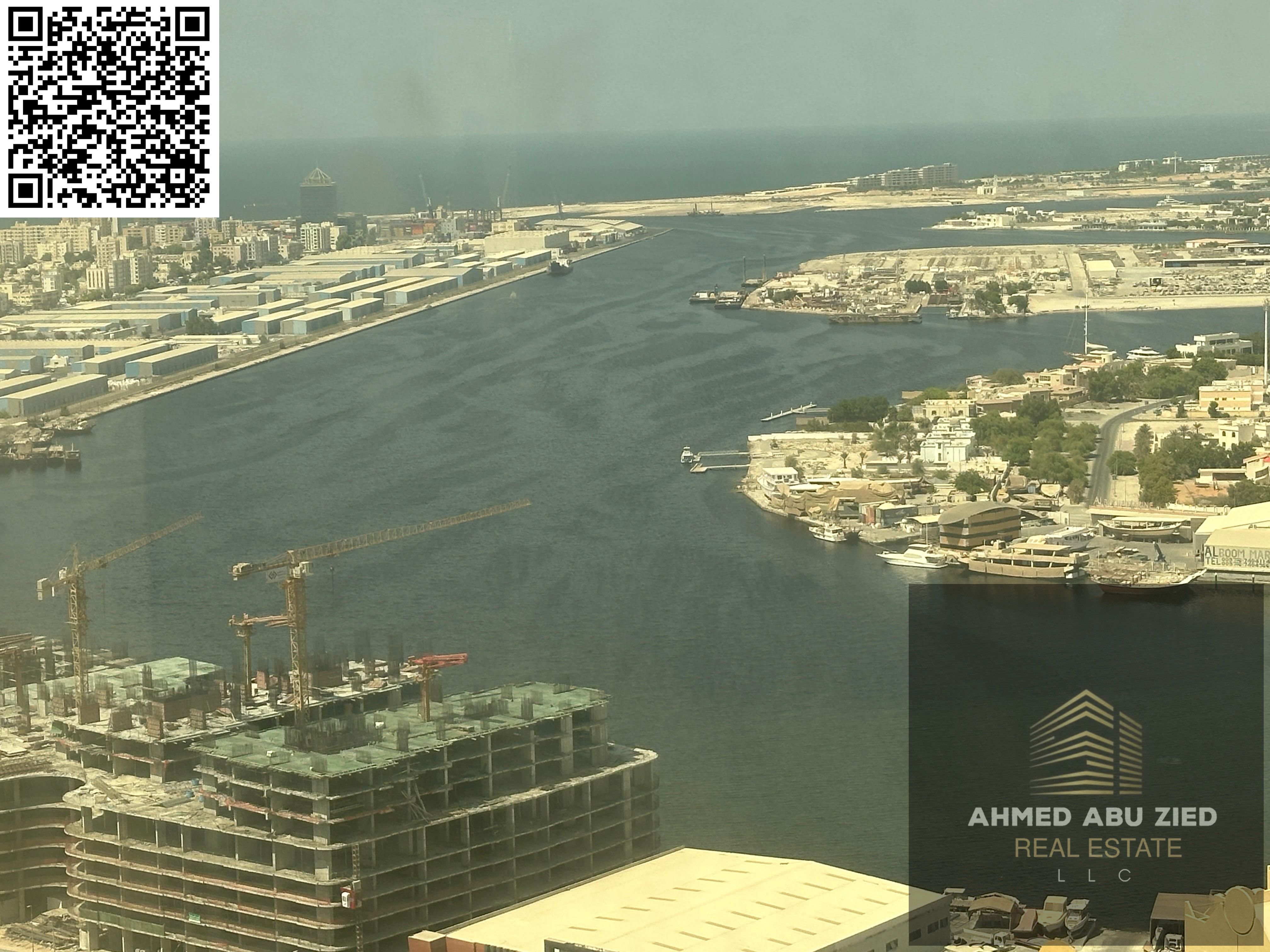 Upscale office with gym, pool, parking, and one month free. Spacious areas, modern finishes, open sea view. 5000 sq ft. Easy payment options and other