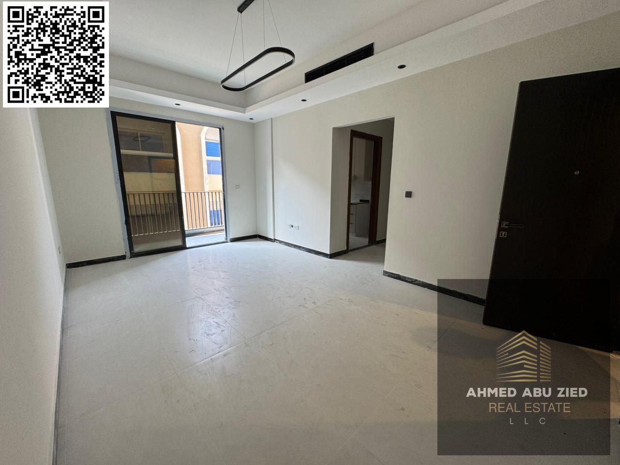 First occupancy, beautiful one-bedroom apartment with a living room, two bathrooms, modern finishes, balcony with an open view, central air conditioni