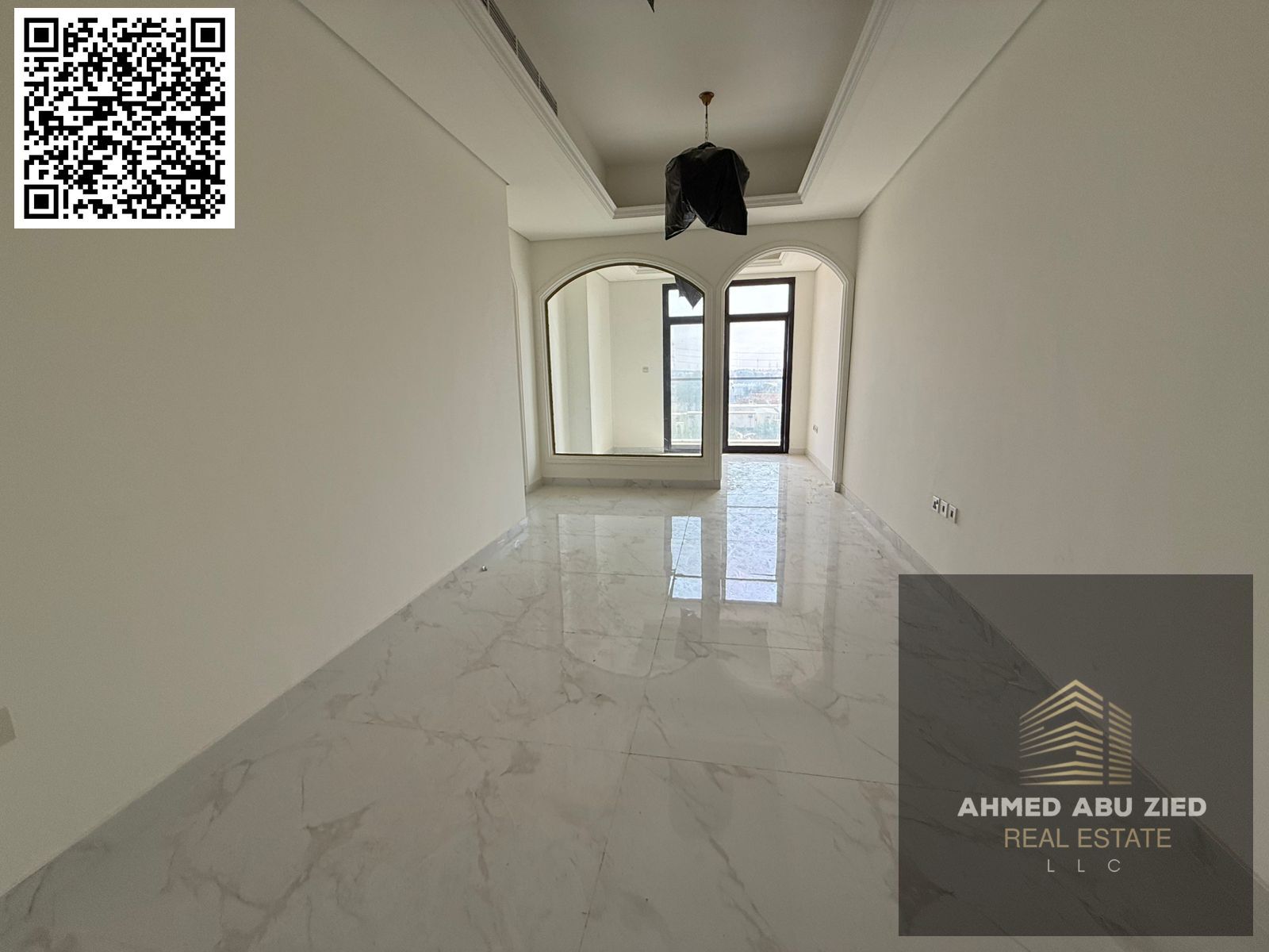 Brand new 3-bedroom apartment with living room and majlis in Al Tallah 2, Ajman. Features include 3 bathrooms, balcony, central air conditioning, swim