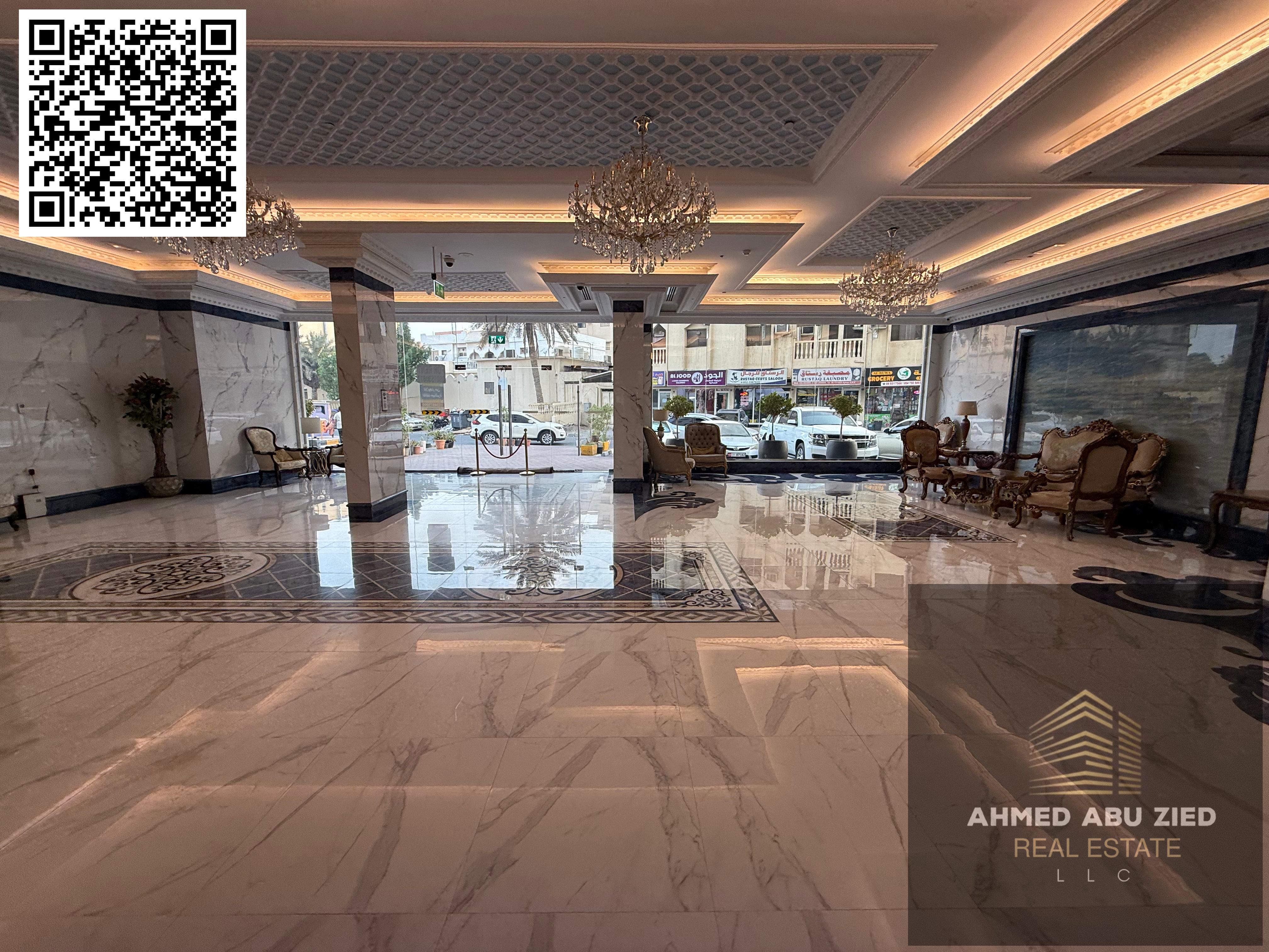 Luxury and spacious one-bedroom apartment with two bathrooms, balcony, open view, central air conditioning, excellent finishes, prime and vibrant loca