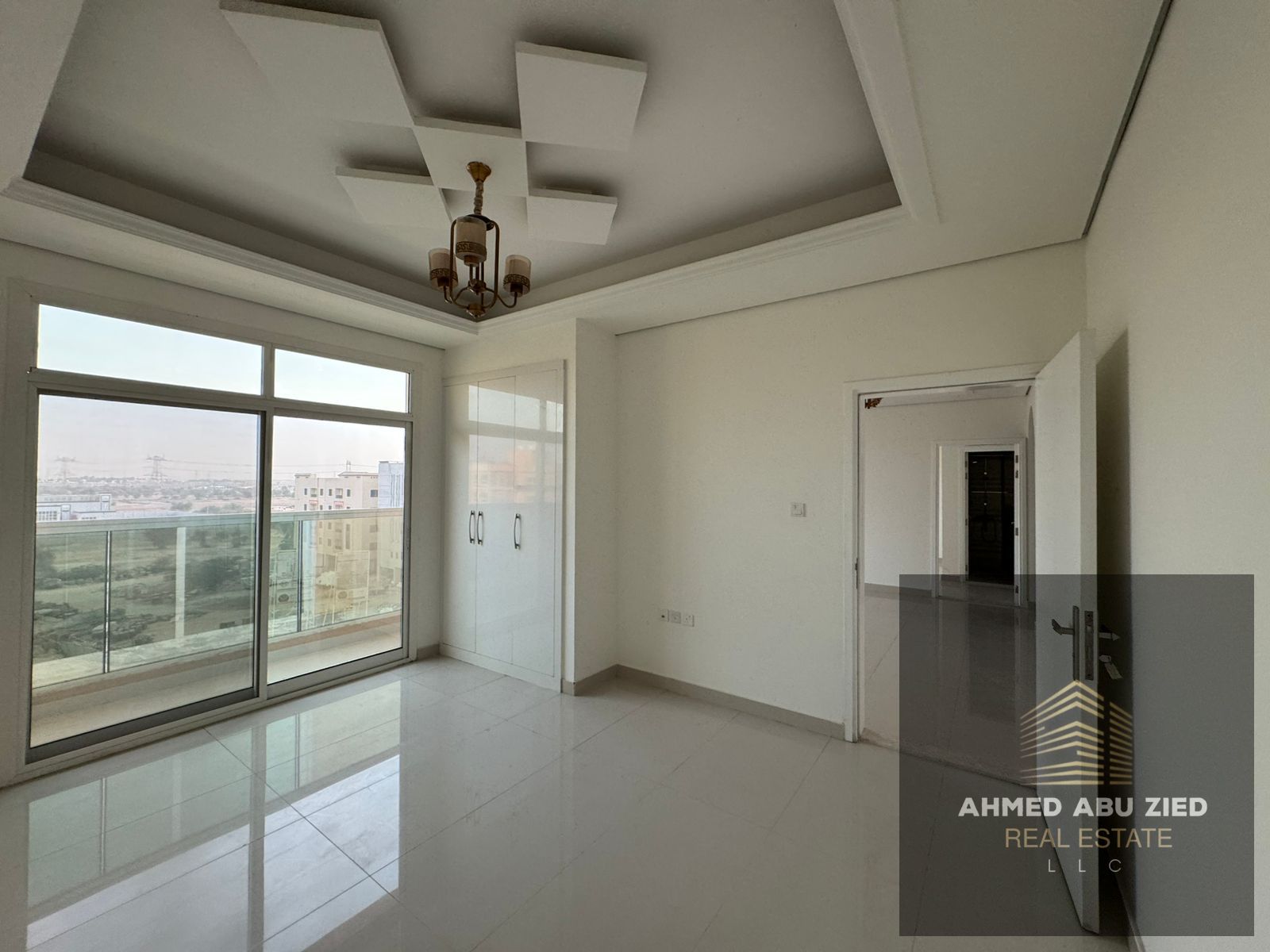 3 bedrooms and hall in Al Mowaihat 3, School Street, near McDonald’s | 3 bathrooms | Two master bedrooms | Balcony with open view