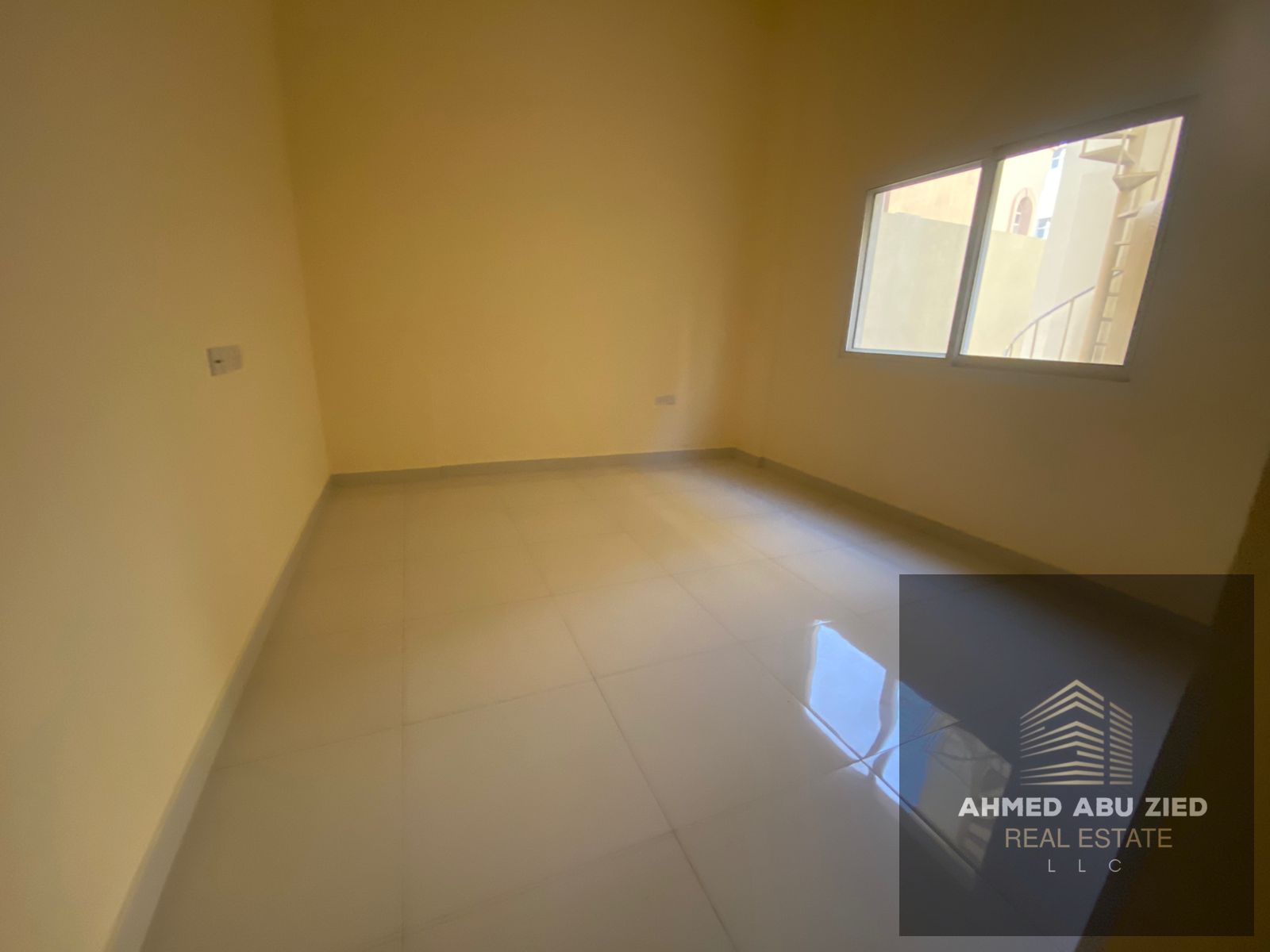 First occupancy studio apartment, ground floor | Spacious | Large balcony | Rawda 1, near Sheikh Ammar Street