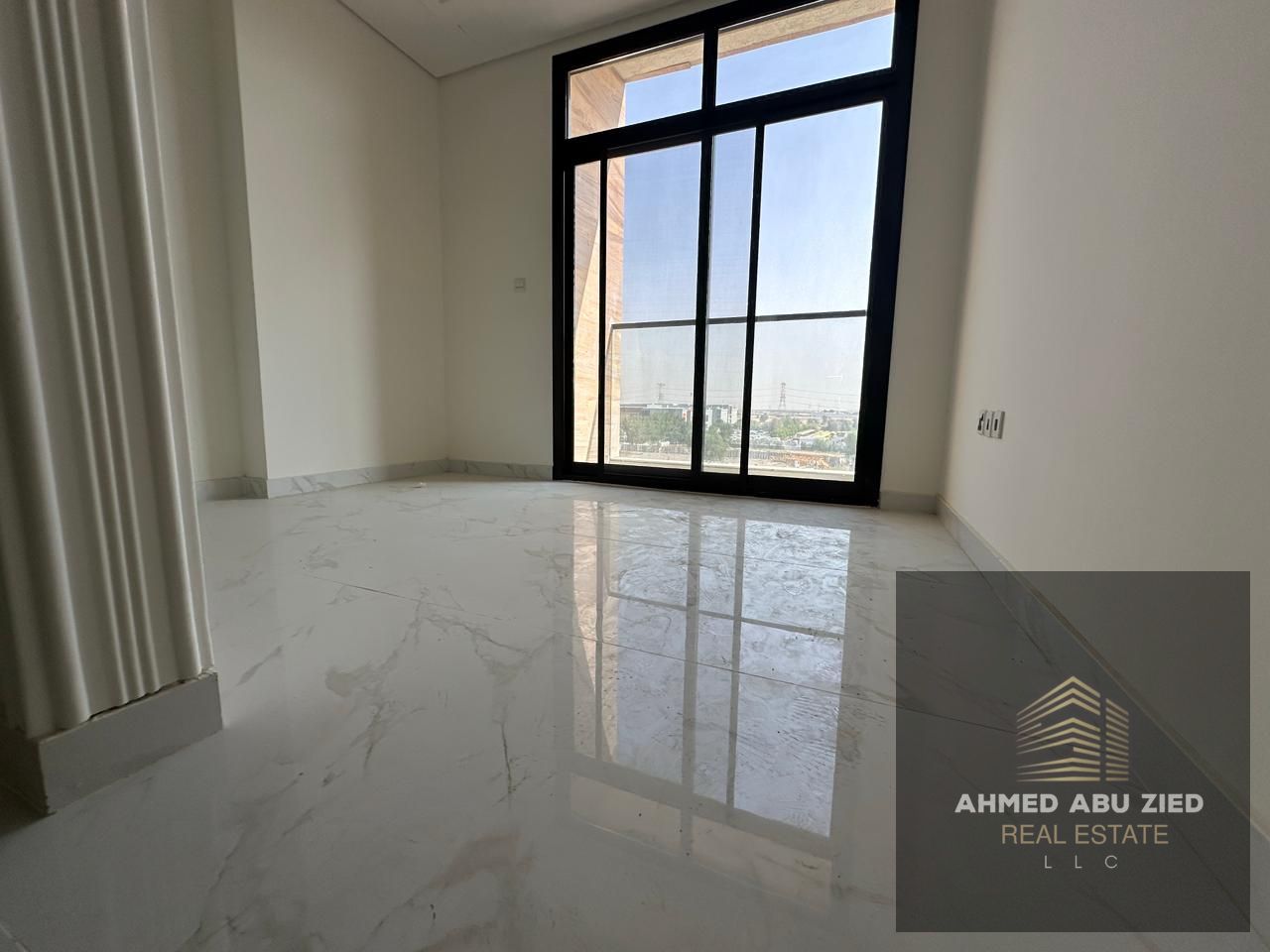 3BR + living room, first tenant in Al Teleah, Ajman. 3 baths, balcony, wardrobes, pool, 1 free month, o