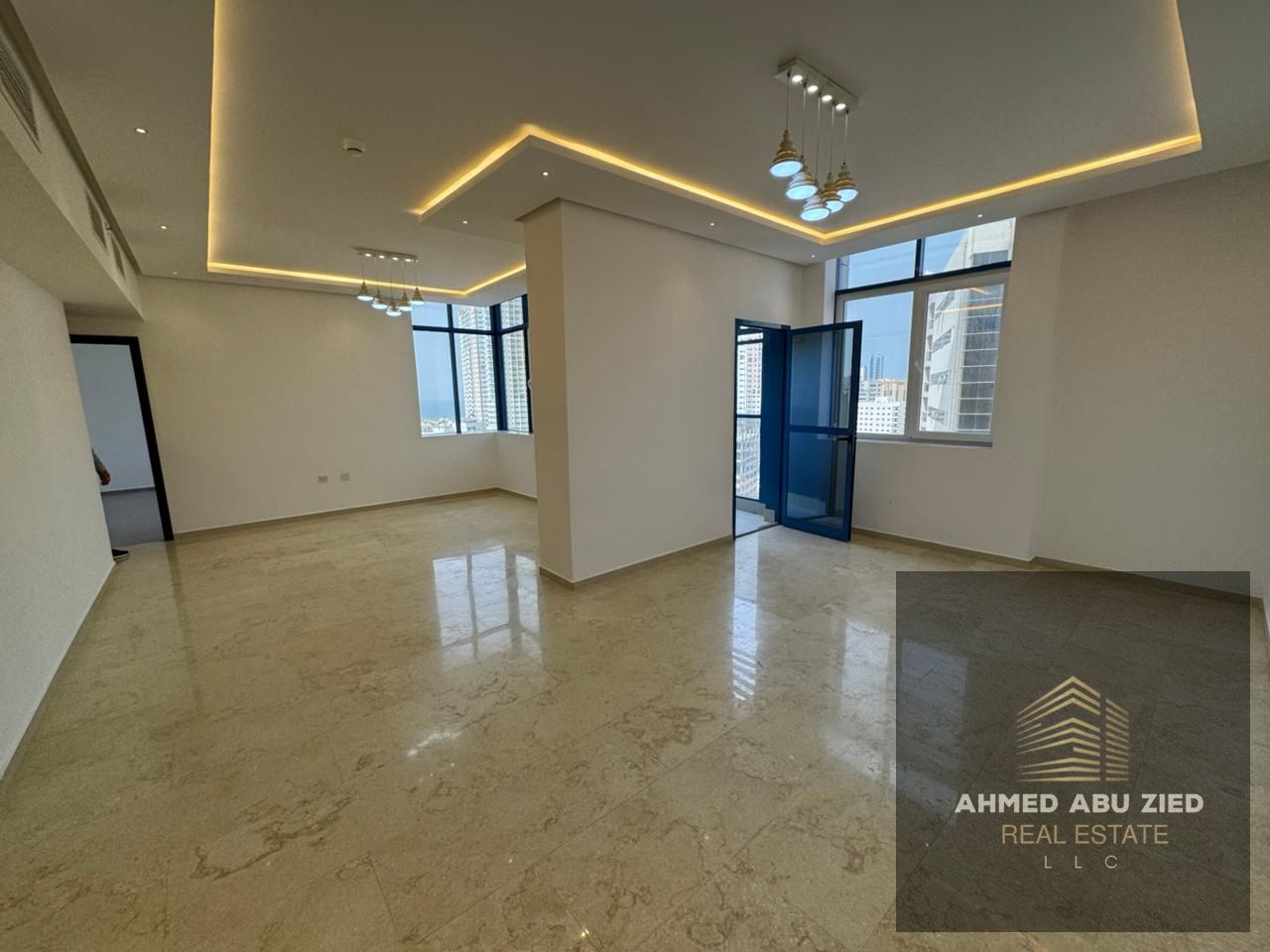 Beautiful 2BR + living room in Al Nuaimiya 3 with sea view. Large kitchen, 2 baths, 2 lounges, super deluxe, balcony, free parking.