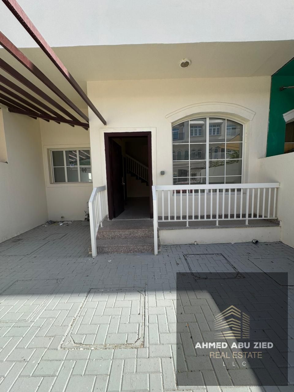 Uptown 3BR + living room for annual rent in Al Zahya, Ajman. 3 baths, 2 storage rooms, very spaci