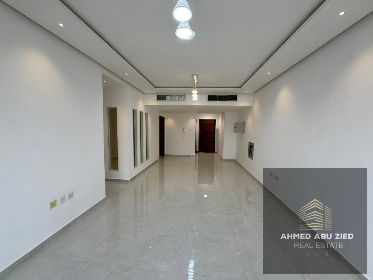 Luxurious 2BR + living & maid room in Al Nuaimiya 3, near Dubai Islamic Bank. 2 bat