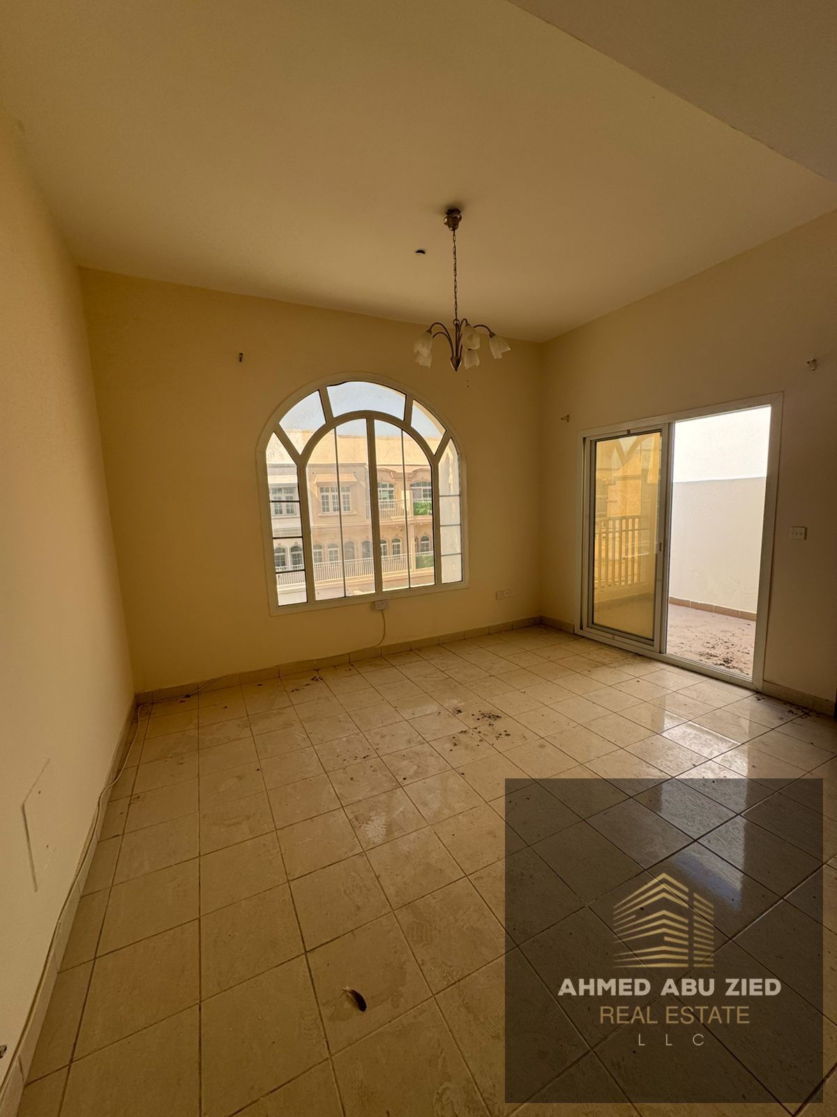 Uptown 3BR + hall for annual rent in Al Zahia, Ajman. 3 baths, 2 storage rooms, central AC, on Mohammed Bin Zayed Rd. Payment facilities. "