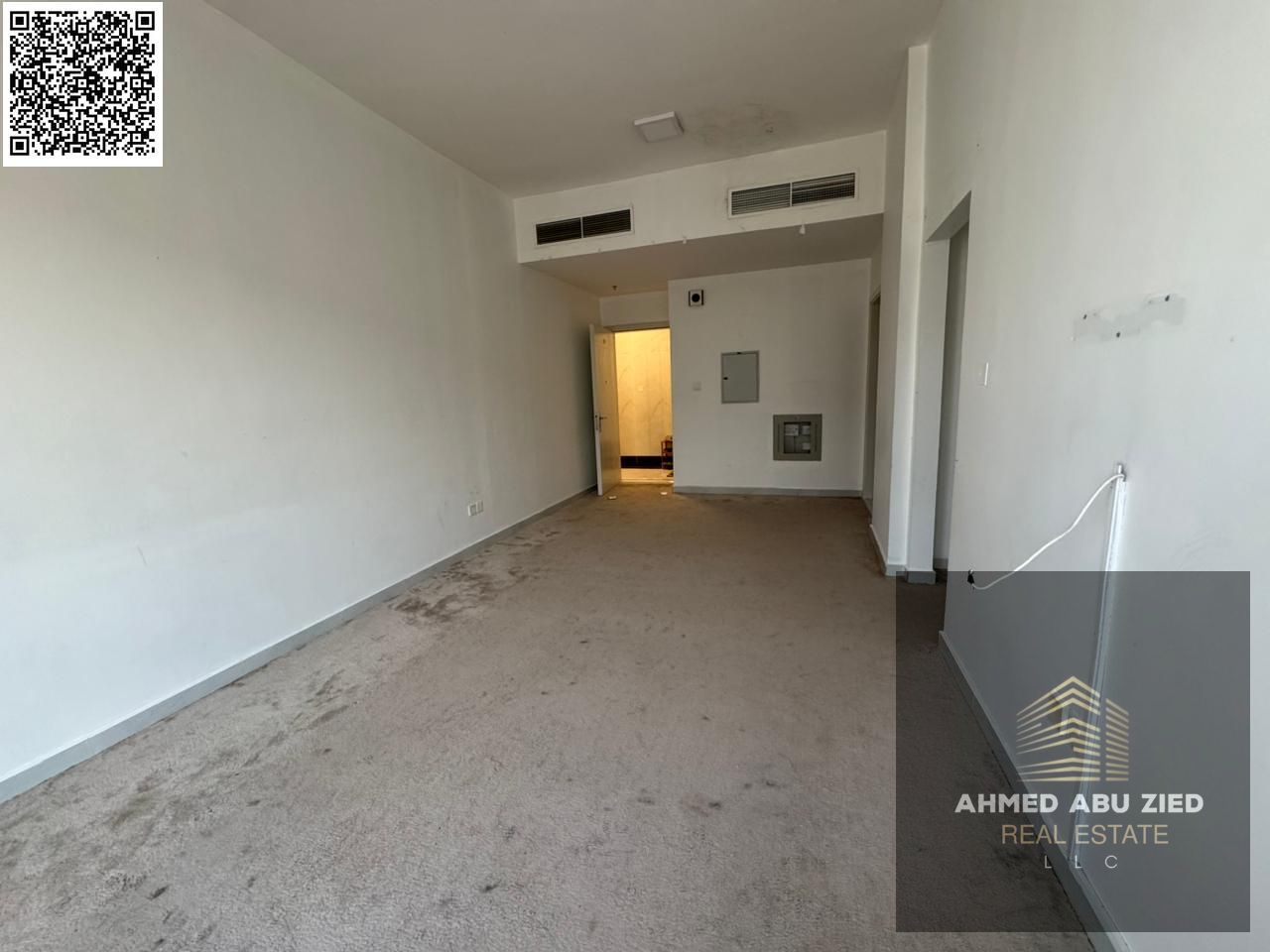A room and a hall for annual rent in Ajman, Al Rawda 3, Sheikh Ammar Street, in a distinguished and quiet location with all services