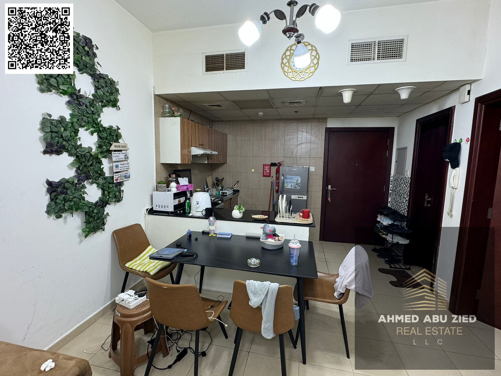 The most beautiful room and living room in City Tower Al Nuaimiya 3 with an open view and all services are available.