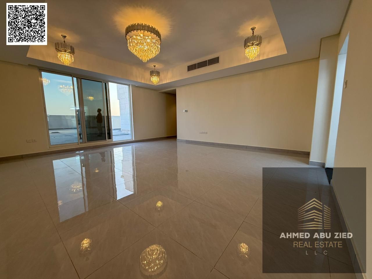 Large and luxurious 3-bedroom penthouse with a living room available for annual rent in Ajman, Al Rawda 2 area. 3 master bedrooms 4 bathrooms Very la