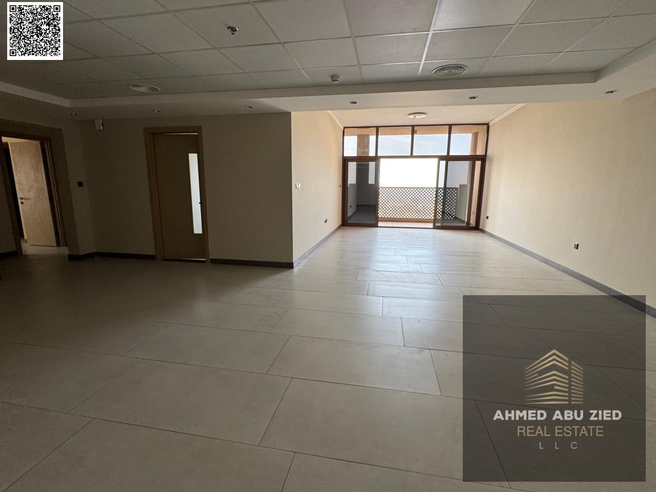 Three bedrooms and a living room, first occupancy Located in Al Nakheel area, next to the bus station and the gold souk, and close to Ajman Corniche T