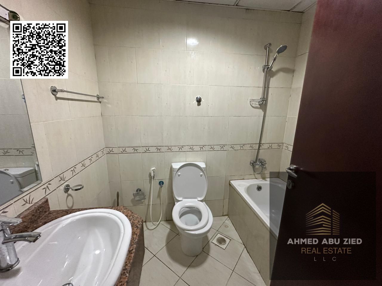 Luxurious furnished two-bedroom apartment with a living room for annual rent in City Towers – prime location next to Safeer Mall and on Khalifa Main S