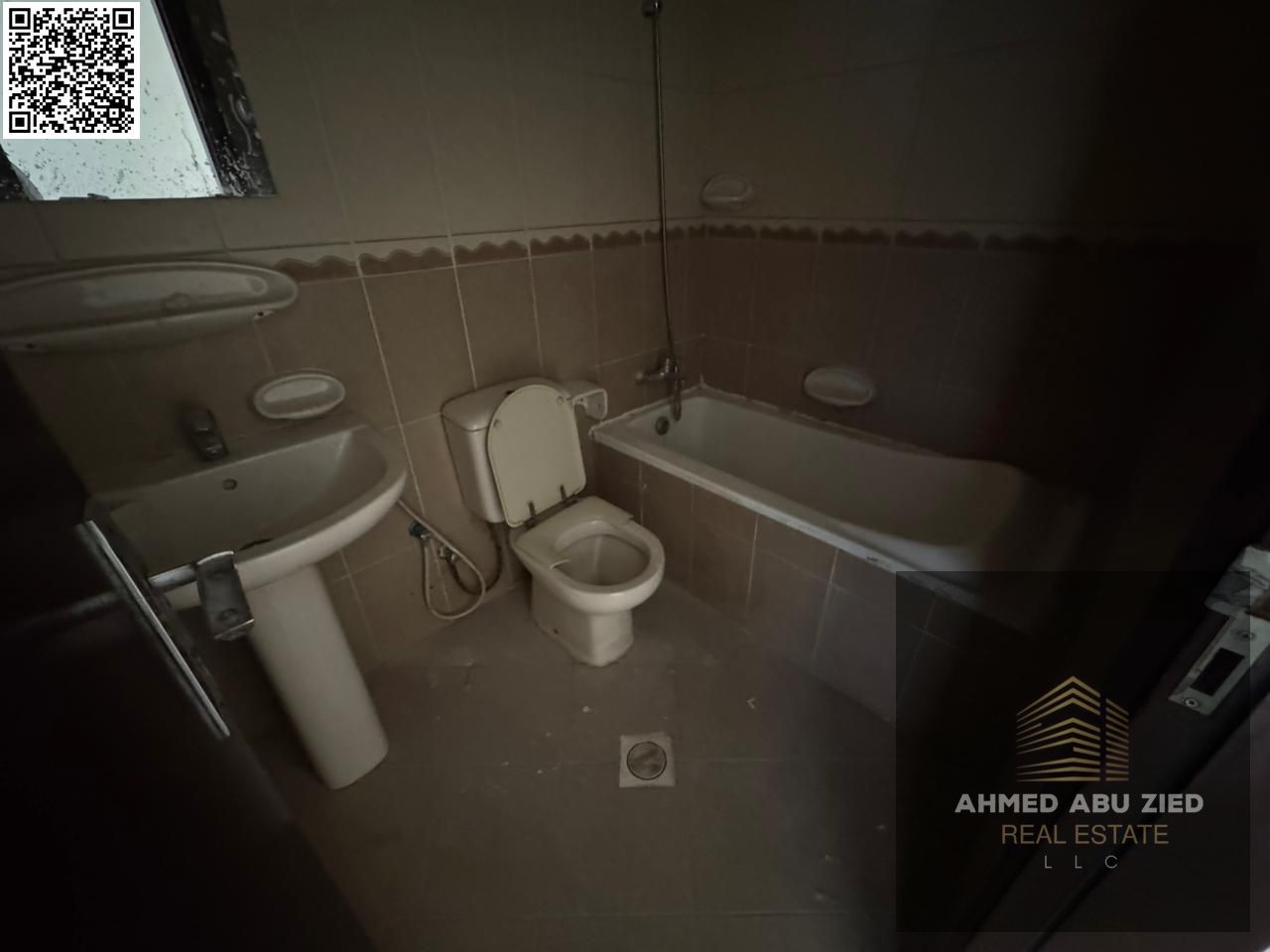 "Luxury apartment, first occupancy, two bedrooms and a living room in Al Rumaila. . . Prime location near Ajman Corniche and at a great price!"