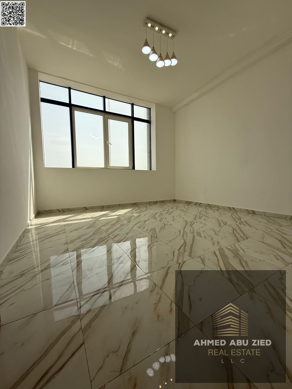 Luxury 3-bedroom apartment with a living room in Al Nuaimiya 3 - Hotel-style finishing, balcony and free parking!