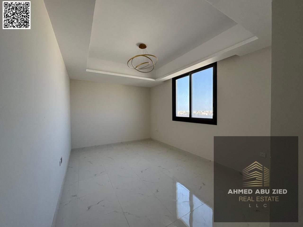 Luxury two-bedroom apartment with a maid's room and a roof terrace for annual rent in Al Hamidiya 1 - prime location opposite Ajman Court!