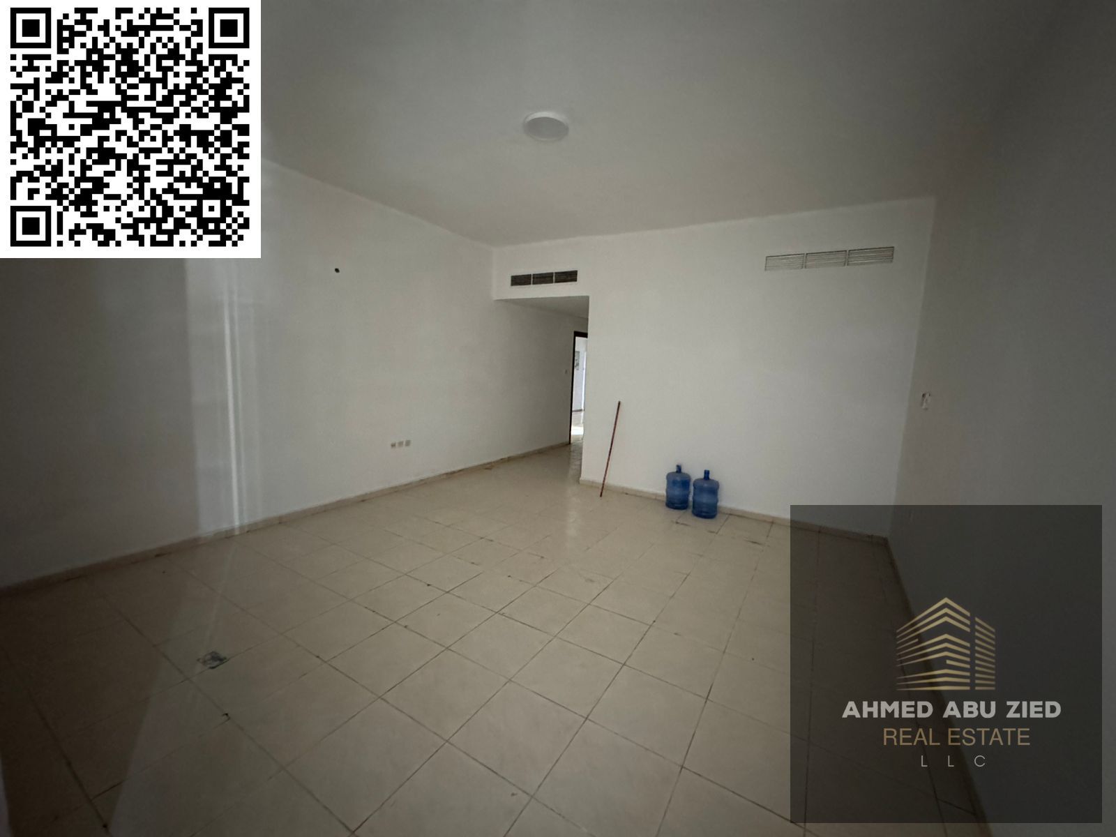 1-Bedroom Apartment for Annual Rent in Horizon Towers, Al Rashidiya 1 – Master Room, Balcony, and 2 Bathrooms for AED 35,000