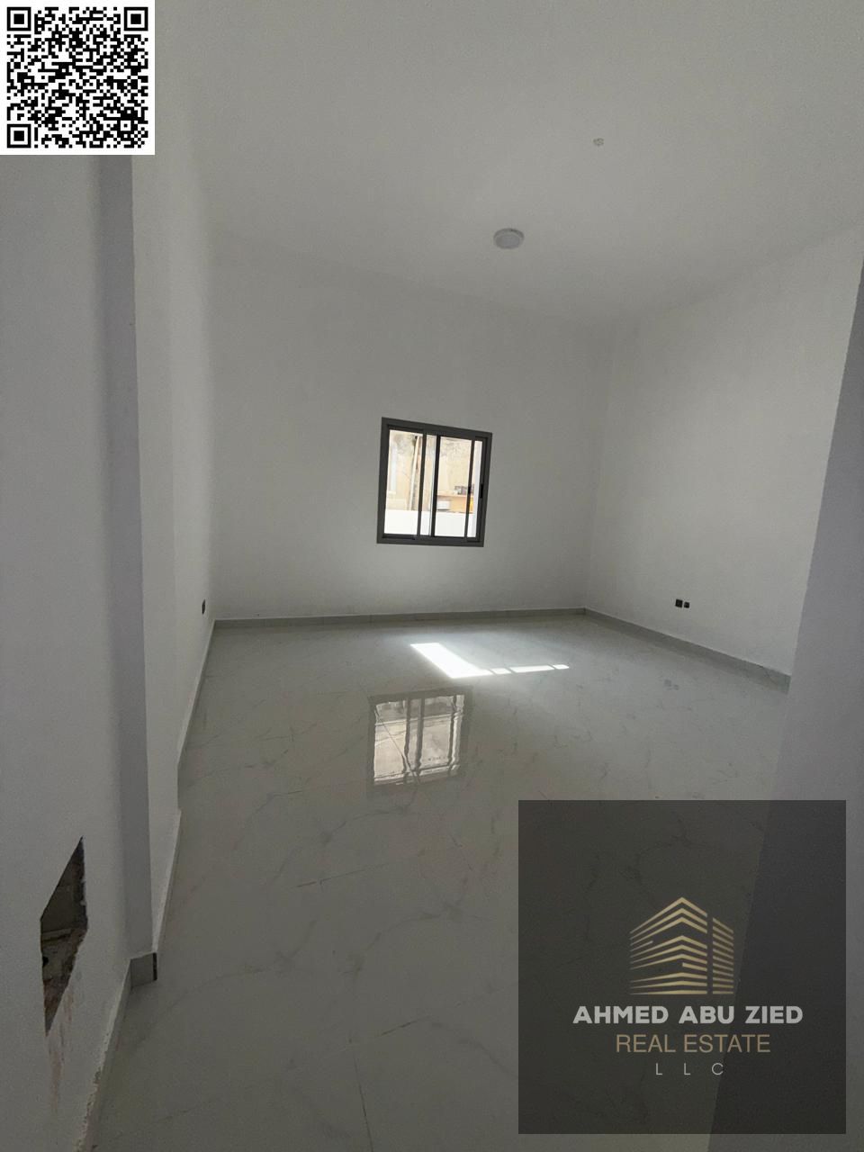 Luxury and spacious studio apartment for annual rent in Ajman Corniche | Open view | Separate kitchen | Central air conditioning | Bathroom | Flexible
