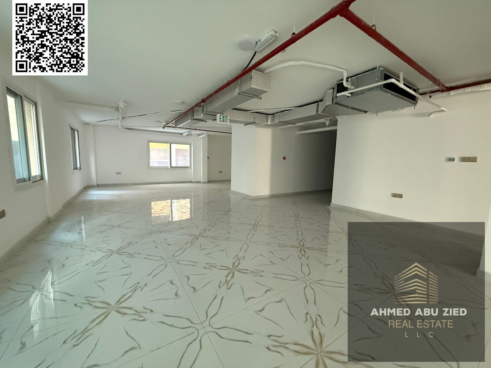 First tenant with one month free! Modern office space of approximately 2500 square meters, suitable for all commercial activities. Located close to al