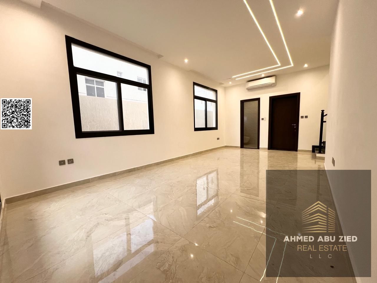 The cheapest and most stylish townhouse in Al Zahia, ready for immediate occupancy. It features 5 master bedrooms, a main and preparation kitchen, 7 b