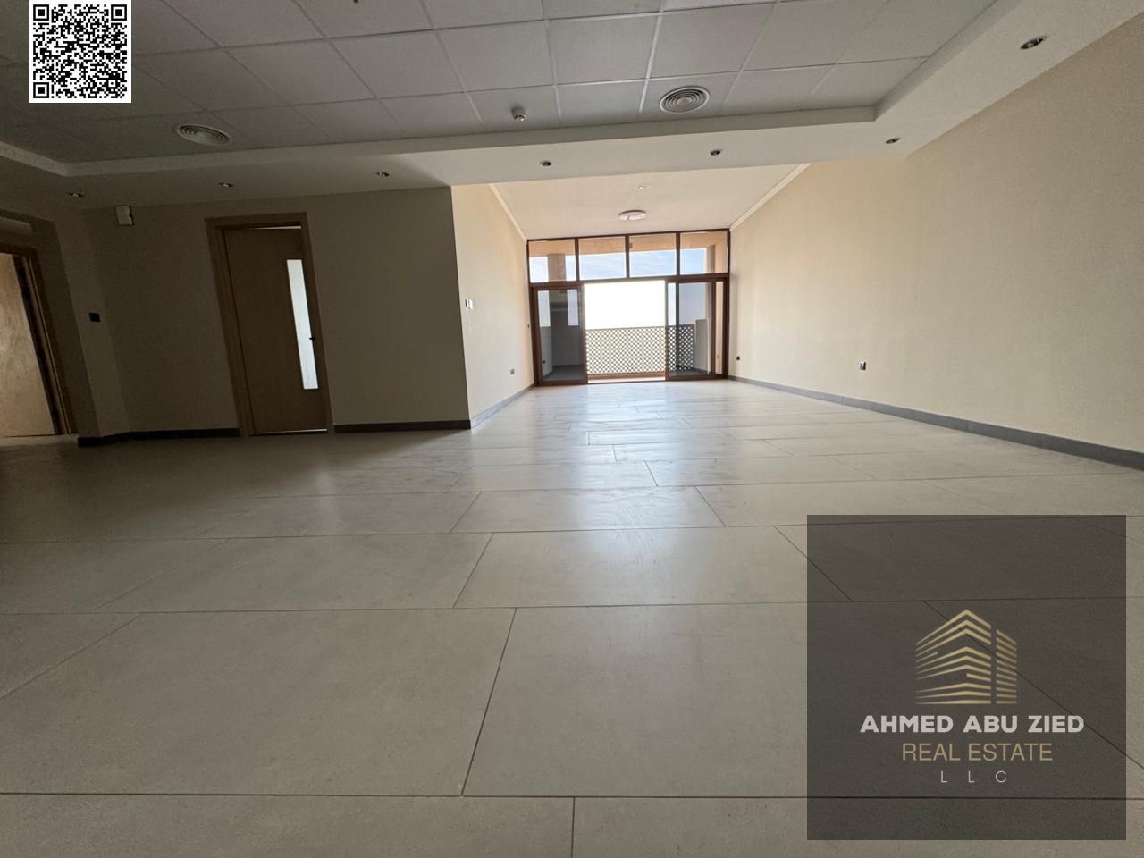 First tenant in Al Nakheel, available for annual rent. Consists of three bedrooms, a spacious kitchen, three bathrooms, three balconies, a maid's room