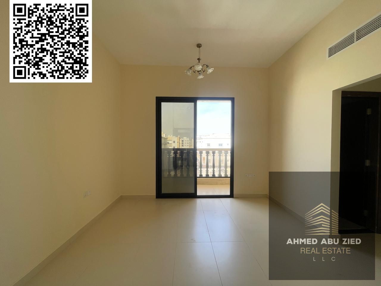 First occupancy apartment consisting of two master bedrooms, a spacious living room, a fully equipped kitchen, and two bathrooms. Close to amenities.