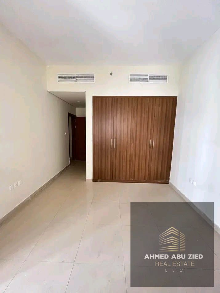 English Version: 1 Bedroom Hall Apartment for Annual Rent – Ajman, Al Rashidiya 3 Spacious apartment in a prime, quiet location next to the Ladies