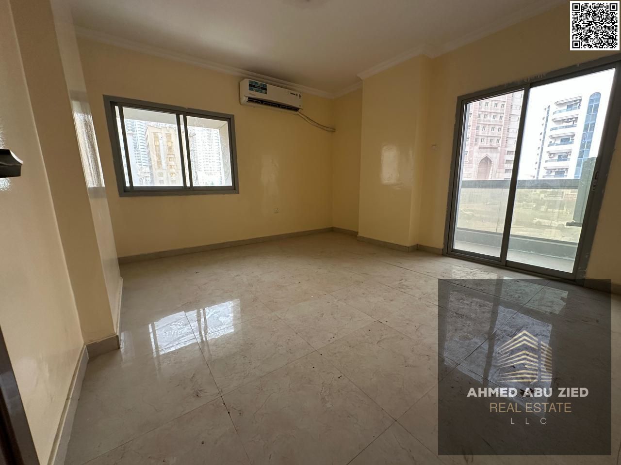 Upscale and luxurious 3-bedroom apartment with a large living room, spacious kitchen, 3 bathrooms, split air conditioning, 2 balconies, open views, fl